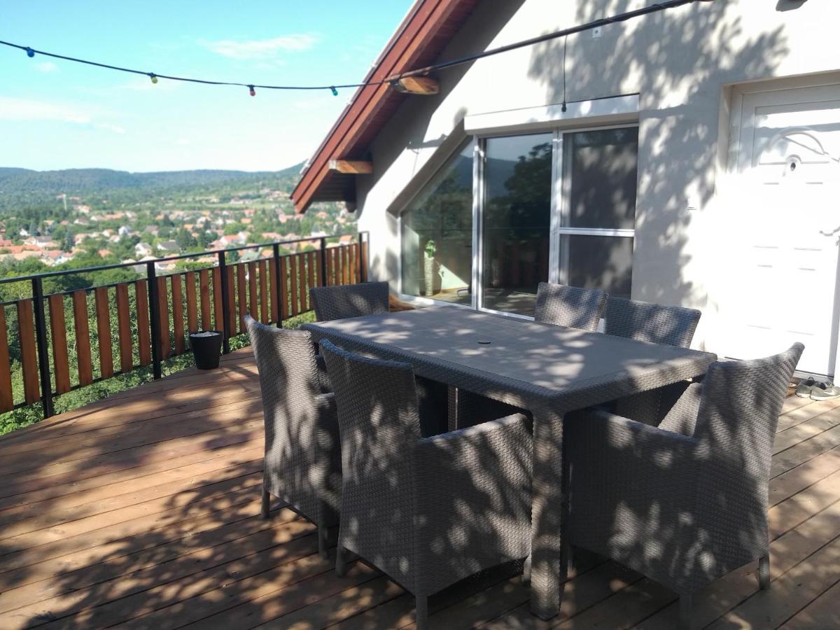Toelgyerdo Apartman Kismaros Exterior photo